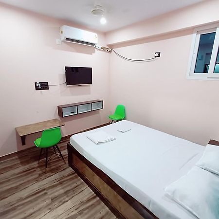 Hotel A R S Rooms & Banquet パトナー エクステリア 写真